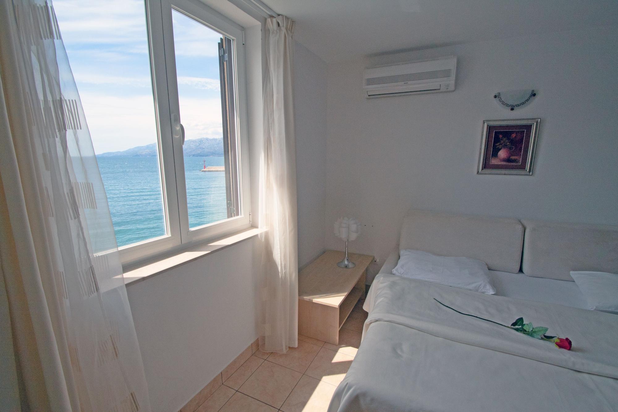 Apartments Tamarix Винерац Екстериор снимка