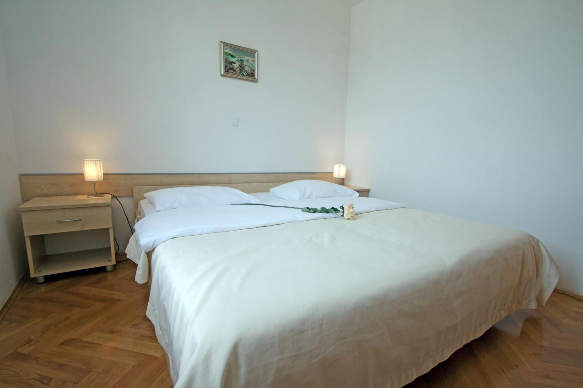 Apartments Tamarix Винерац Екстериор снимка