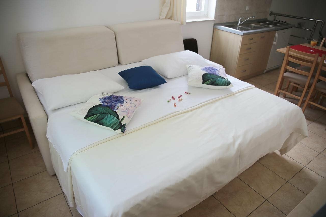 Apartments Tamarix Винерац Екстериор снимка